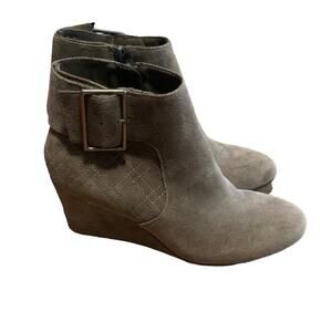 Pesaro Denise Ankle Boot Suede Wedge Zip Up Bootie with Buckle Size 7